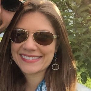 Meet your Posher, Tiffany